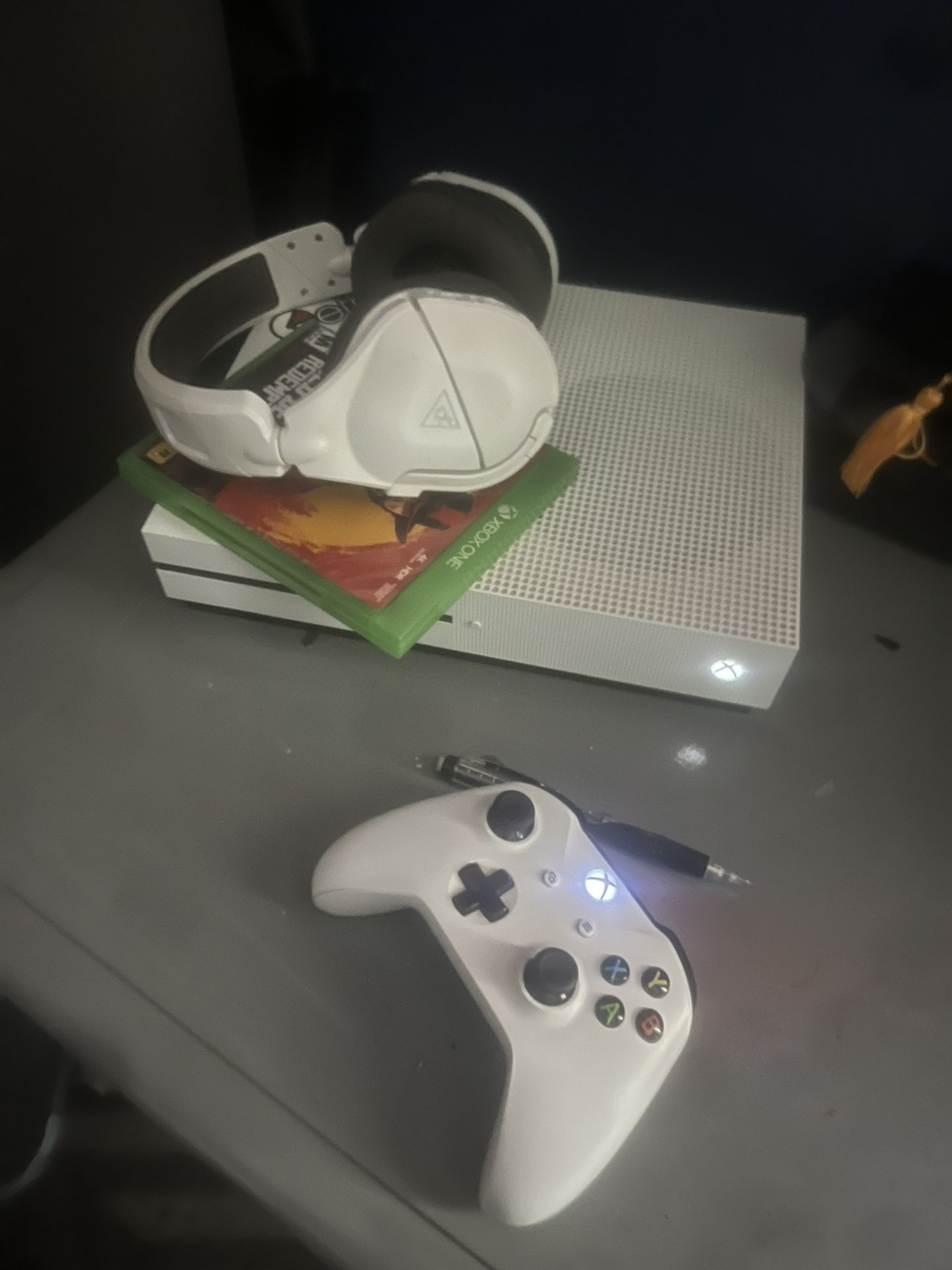 Xbox One S