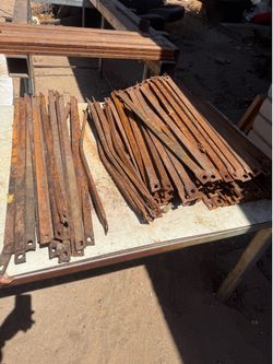 Rusted Metal Brackets / Strips – Individual or Bulk