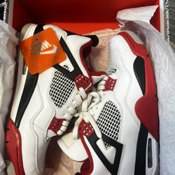 Jordans 4 size 10