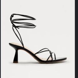Fashion Nova Black Strappy Heels 