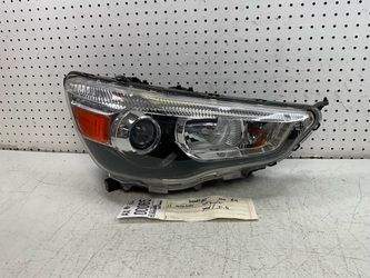 2011 2013 MITSUBISHI OUTLANDER RIGHT SIDE HEADLIGHT LAMP OEM