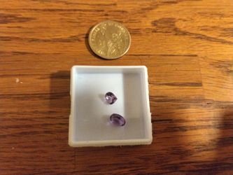 Loose gemstones
