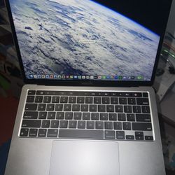 Apple MacBook Pro M1 13.3-Inch, 256GB SSD, 8GB Memory