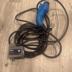 BMW PORTABLE EV CHARGER