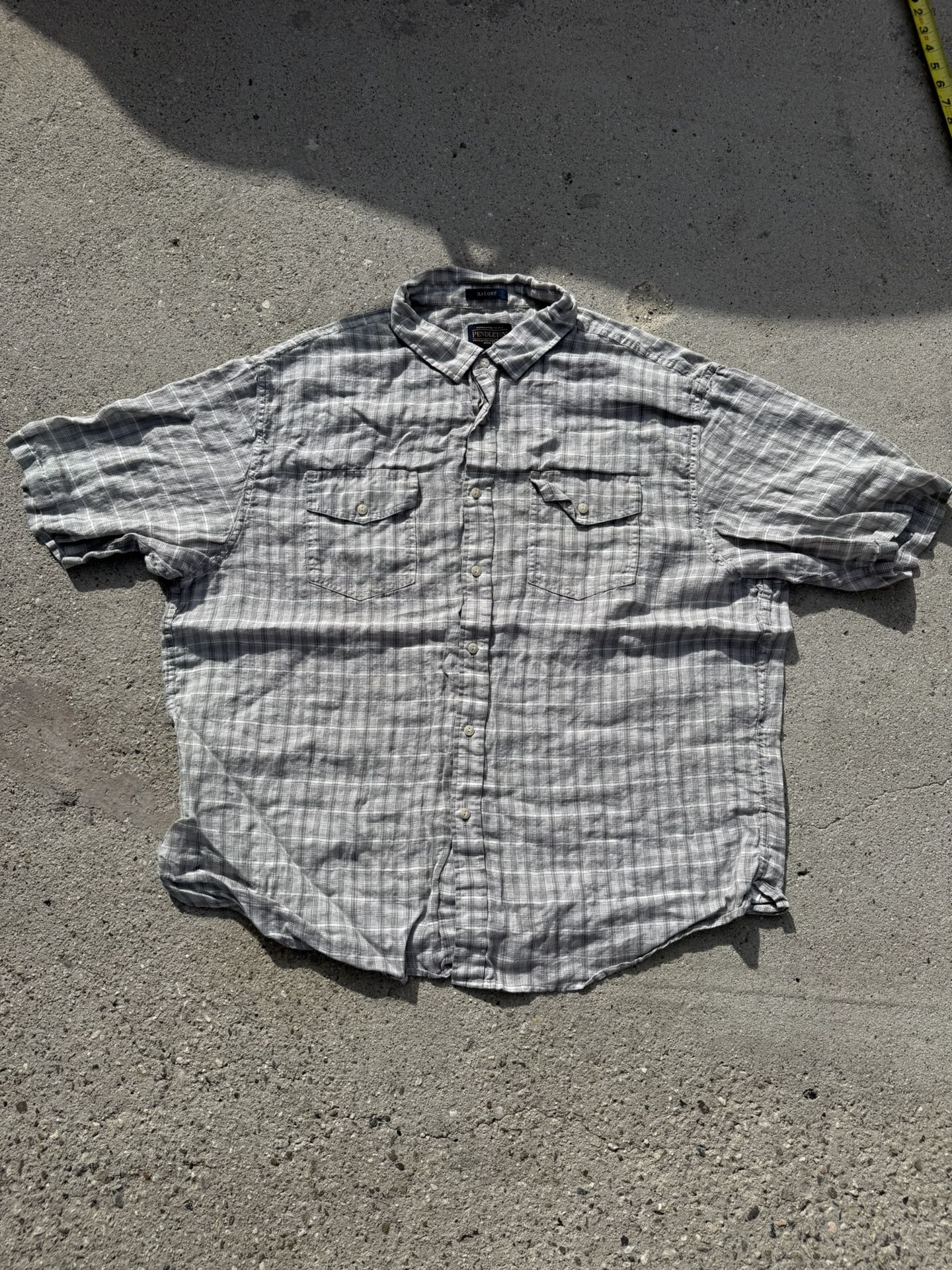 Pendleton button-up shirt in grey and white plaid size XXL