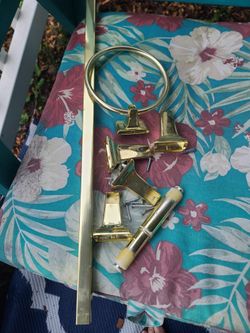 Bathroom Fixtures  / Aluminum