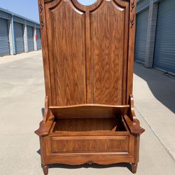 Bench/Hall Tree