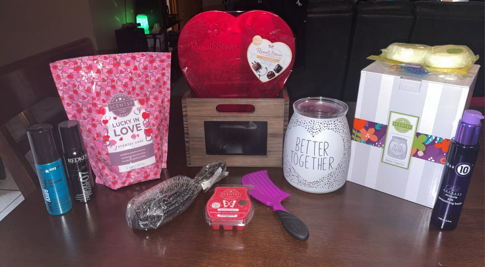 Valentine’s Day Gift Basket