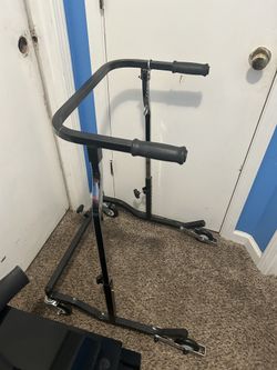 Anterior Walker - Drive Medical Anterior Roller Walker with 4 Wheels( Max WT Capacity:400 lbs