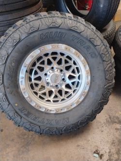17x9 XM rims 6 lug 6x139 on new tires 35 1250 17
