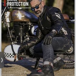Motorcycle Shoes for Men, Protective Riding Boots Breathable, Anti-Slip Sole, Ankle Protection，40