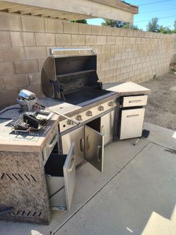 Full BBQ station $175 O.B.O.