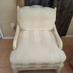Creme Oversized Chair