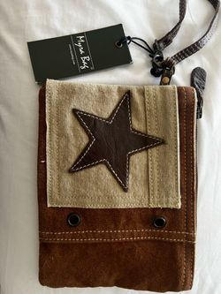 Myra Equinox Pouch
