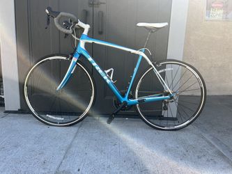 Trek Domane 4.3 Road Bike - 56cm Carbon Frame