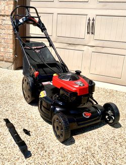 COMMERCIAL/professional Mower👍7.75 Torque Power  -💪175cc Power Source - 🔪21” Cutting Deck  🛞REAR WHEELDrive(GREAT SHAPE & CONDITION:10/10)