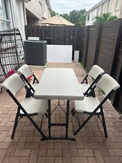Outdoor table & seats