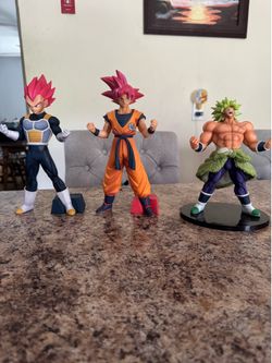Dragon Ball, One Piece Figures