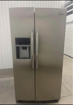 Frigidaire Gallery Side-by-Side Refrigerator