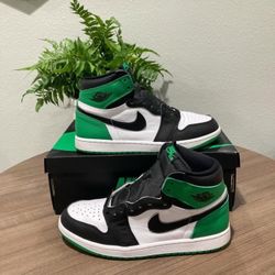 Jordan 1 “ Lucky Green “ Size 8.5