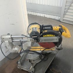 DeWalt Cutting Machine 12 "