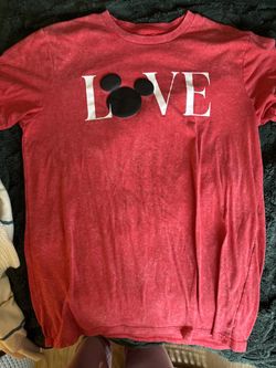 Disney Mickey “LOVE” Graphic Tee – Red Shirt (Men’s Medium)