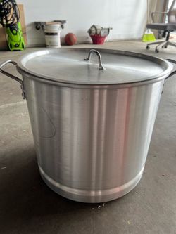 Large Steel Pot (tamalera)