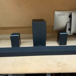 Samsung - 9.1.4 Channel Soundbar with Wireless Subwoofer and Dolby Atmos