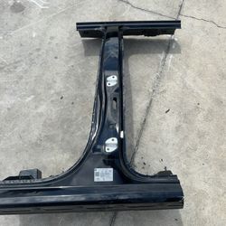 2015-2020 CHEVROLET TAHOE LEFT DRIVER SIDE B PILLAR BODY CLIP OEM STRUCTURAL CUT