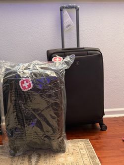 SwissGear Black Softside Spinner Luggage