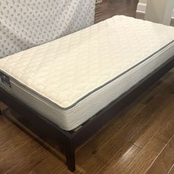 Simmons BeautySleep Mount Baker Twin Mattress