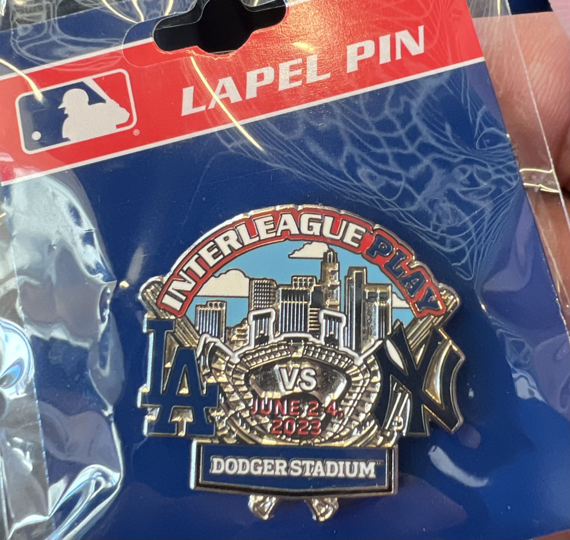 Yankees vs Dodgers Pin 2023