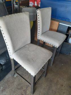 2 Bar Chairs