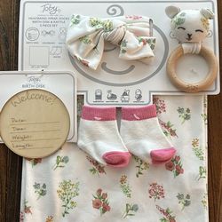 Newborn Girl Birth Announcement Wrap