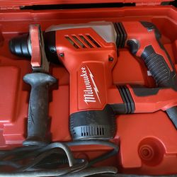 Milwaukee 1-1/8" SDS Plus Corded Rotary Hammer Kit (5268-21)