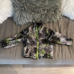 Child Snow jacket size 4/5  warm and waterproof Snow ski water proof fleece jacket 
