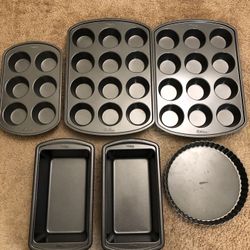Wilton Baking Pans