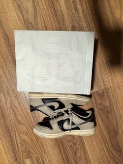 Nike dunks size 6.5 in men’s