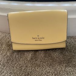 Kate Spade Clutch (New Without Tags)