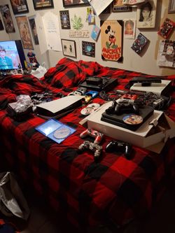 Video Games Bundle/ps5 needs repairs/not selling separately either
