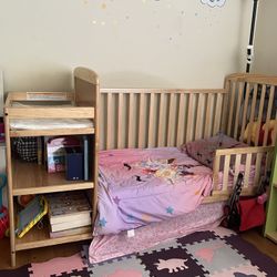 MOVING SALE - Dream On Me Anna 3 In 1 Convertible Crib