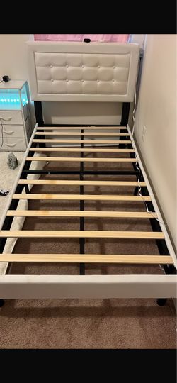 Semi-new twin bed