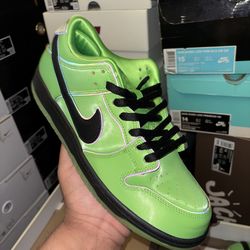 Nike SB dunk Power puff ButterCup size 9.5M & 10M DS
