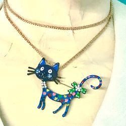 Betsey Johnson Enamel Blue Funky Silly Stylized Cat Brooch Pendant Necklace 28”