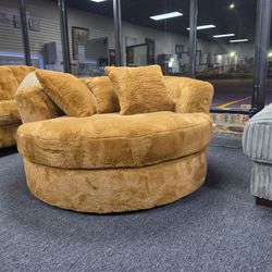 Oversized Round Swivel Chair in Caramel Plush 🚚WE DELIVER🚚