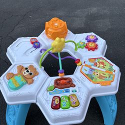 VTech Buzz & Learn Activity Table