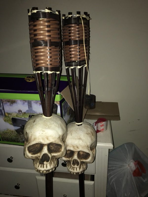 Skull tiki torches Halloween