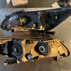 Both Front Headlight Assembly To Accord 2014