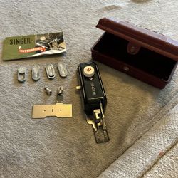 Vintage Singer Buttonholer 160743 with 4 Templates
