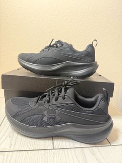 Under Armour Unisex Big Kid's Youth Charged+ Assert 11 Running Shoe Size 7Y